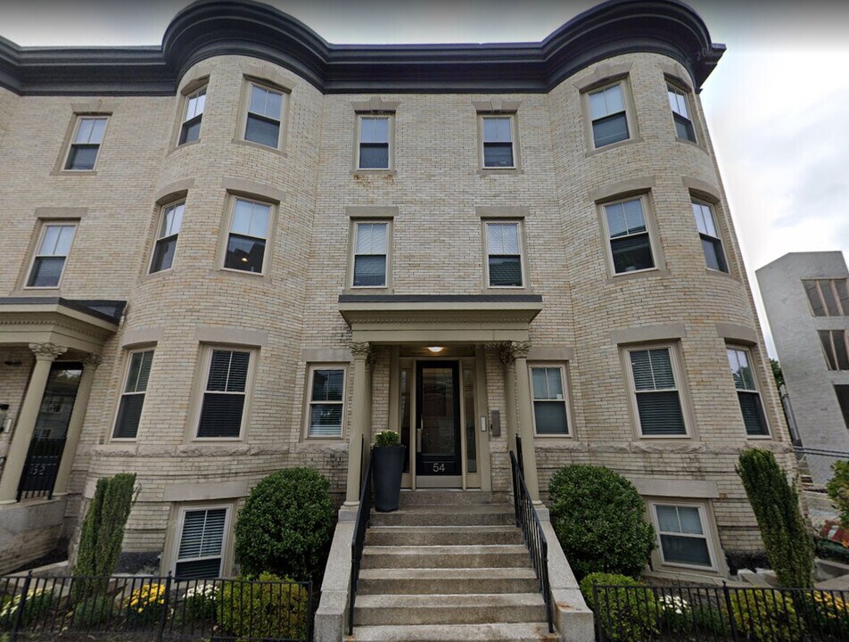 43 Kent St, Unit 3B in Brookline, MA - Foto de edificio