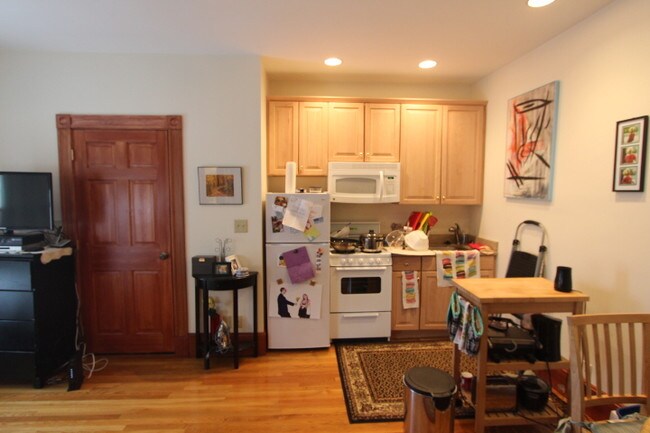 59 Garfield St-Unit -C in Cambridge, MA - Building Photo - Building Photo