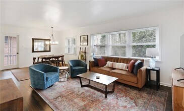 961 E Rock Springs Rd NE in Atlanta, GA - Building Photo - Building Photo