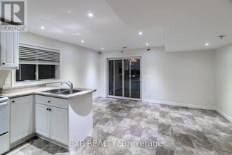 35 Hummingbird Ln in St Thomas, ON - Building Photo - Building Photo