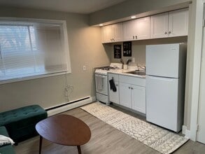 1116 E Seneca Ave in Des Moines, IA - Building Photo - Building Photo