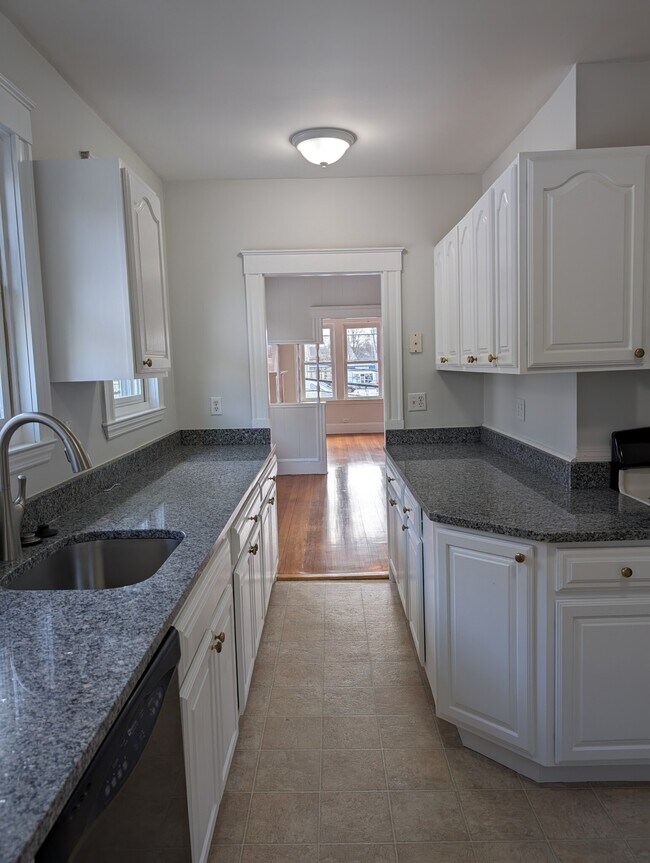 8 Wilson Ave in Belmont, MA - Building Photo - Building Photo
