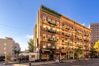 1557 Lexington Ave in New York, NY - Foto de edificio - Primary Photo