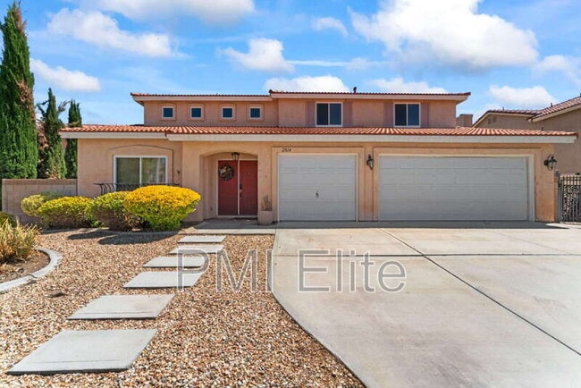 2814 Caruso Ln in Lancaster, CA - Building Photo - Building Photo