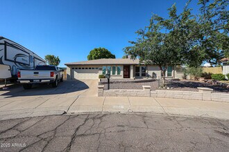 11621 N 39th Dr in Phoenix, AZ - Building Photo - Building Photo
