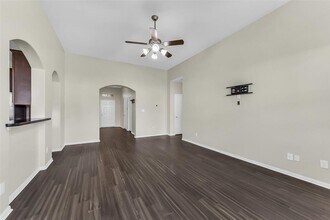 16622 River Wood Ct in Crosby, TX - Building Photo - Building Photo