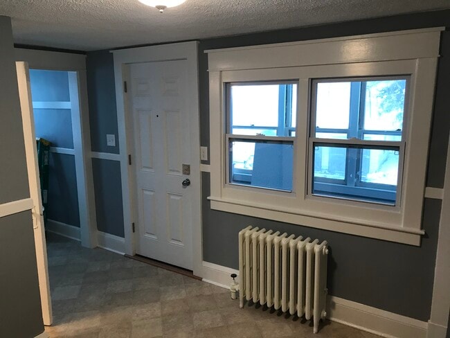 12 Hazelwood Ter, Unit 2, Unit 2