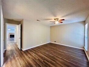 9221 Kempler Dr in Austin, TX - Building Photo - Building Photo