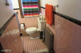 220 Banks St-Unit -Apt 2 in Cambridge, MA - Building Photo - Building Photo