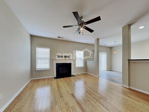 6352 Hedgewood Ln in High Point, NC - Building Photo - Building Photo