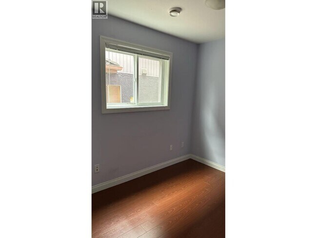 595 McKinnon St in Vancouver, BC - Building Photo - Building Photo