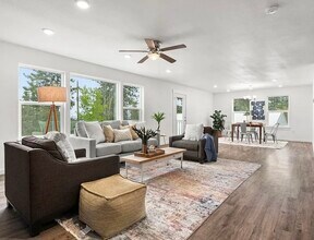 2942 W 18th Ave in Spokane, WA - Building Photo - Building Photo