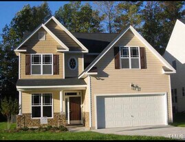 3409 Sunbright Ln in Raleigh, NC - Building Photo
