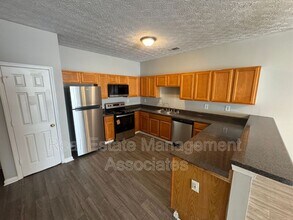 1755 Carrington Dr in Griffin, GA - Building Photo - Building Photo