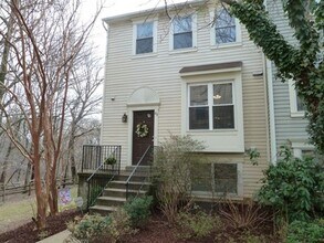 63 Kinsman View Cir in Silver Spring, MD - Building Photo - Building Photo