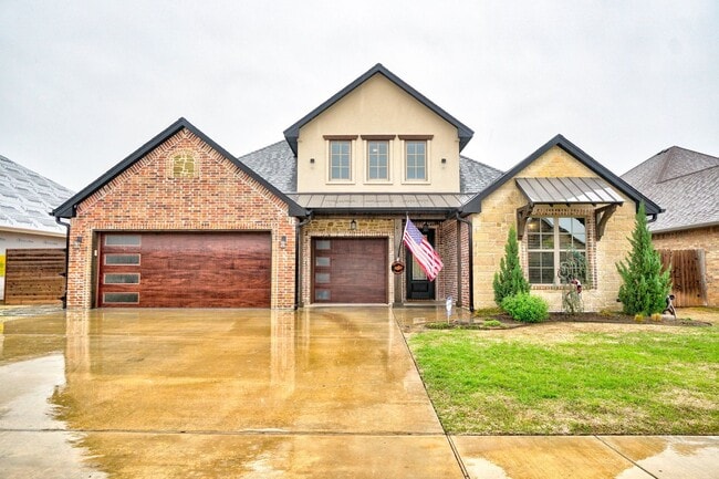 property at 4009 NE Realtree Dr