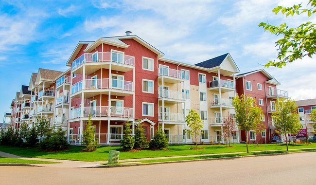 Aspen Meadows in Edmonton, AB - Building Photo - Building Photo