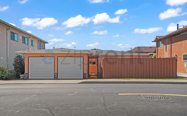 property at 1729 Elm St