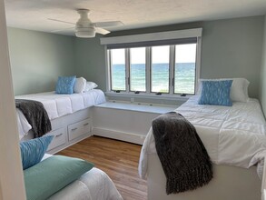 254 Foster Ave in Marshfield, MA - Foto de edificio - Building Photo