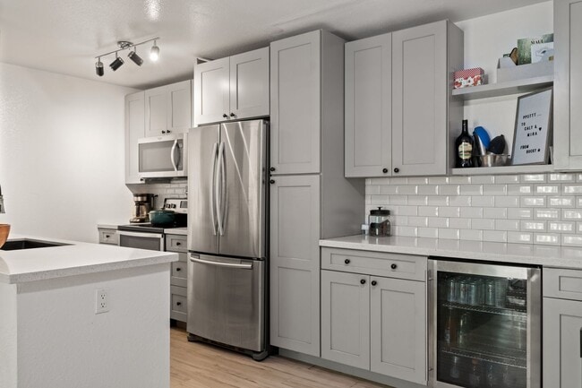 property at 140 Uwapo Rd