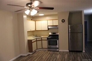 1468 Minford Pl in Bronx, NY - Building Photo