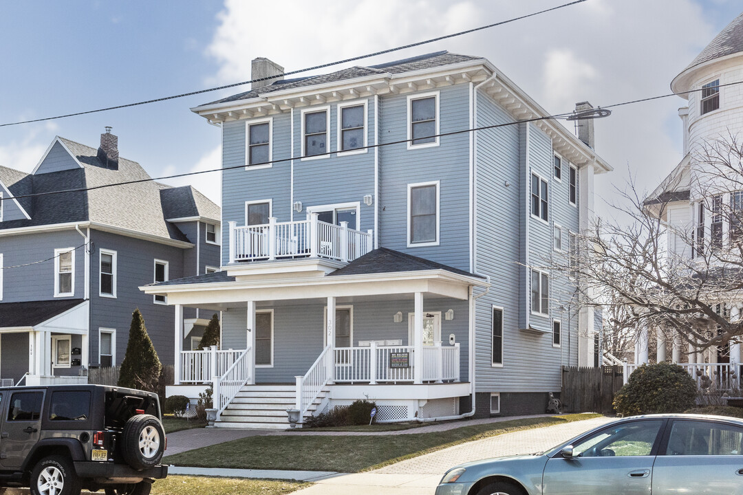 302 8th Ave in Asbury Park, NJ - Foto de edificio