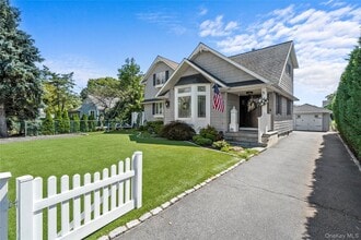 24 Lebrun Ave in Amityville, NY - Building Photo - Building Photo