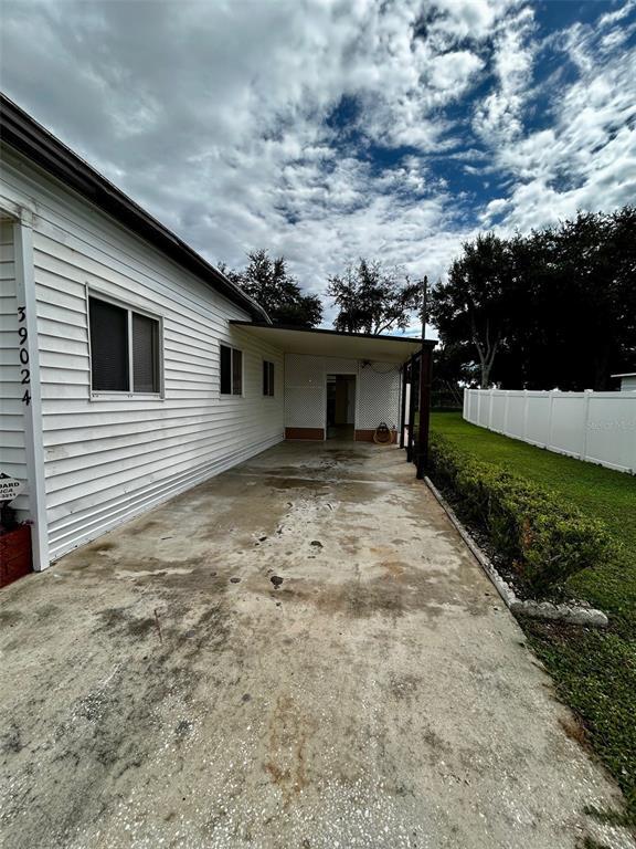 39024 Ola Ave in Zephyrhills, FL - Building Photo - Building Photo
