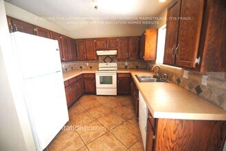 6439 E Albany St in Mesa, AZ - Foto de edificio - Building Photo