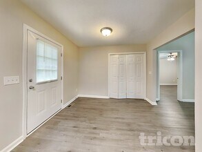 105 Pinto Ln in Zebulon, NC - Building Photo - Building Photo