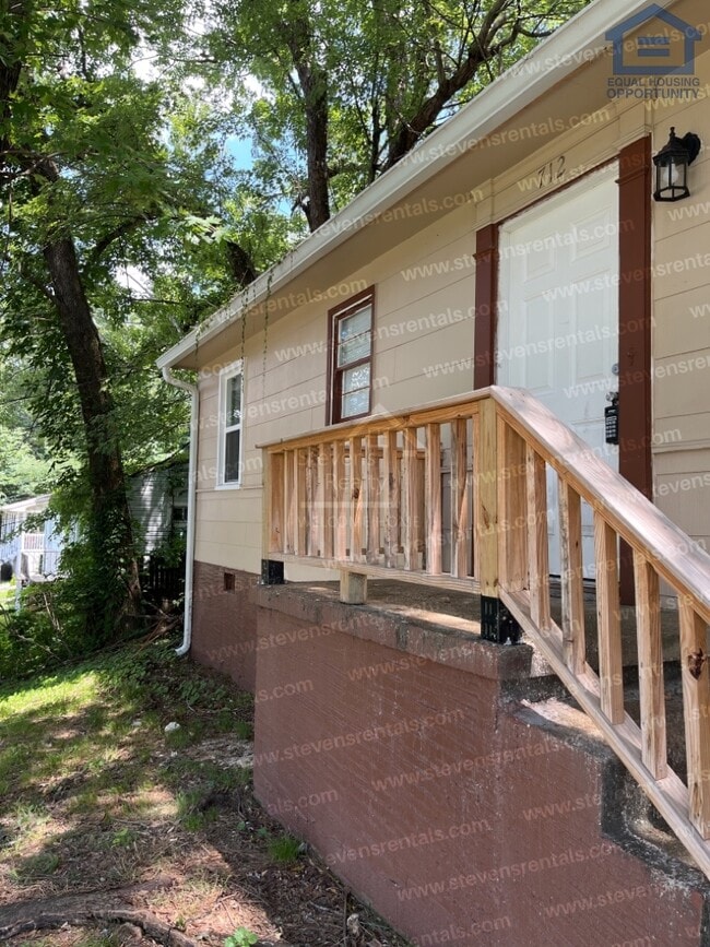 712 Bronson St in Rossville, GA - Building Photo - Building Photo