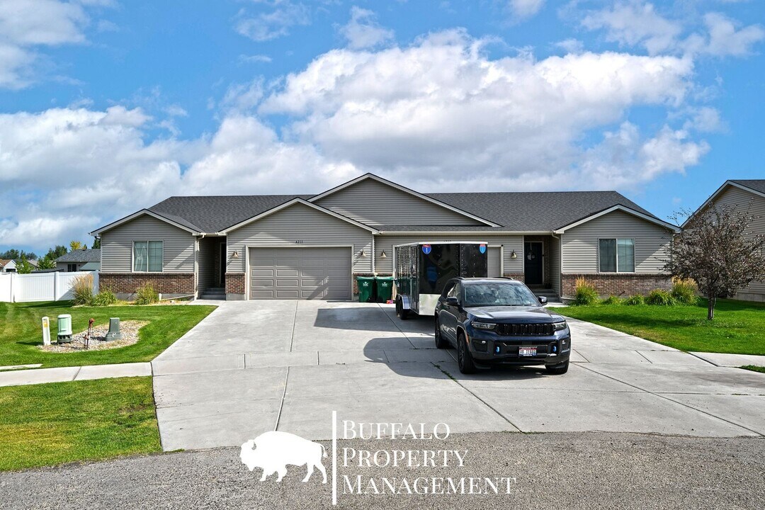 4211 Roy Cir in Idaho Falls, ID - Building Photo