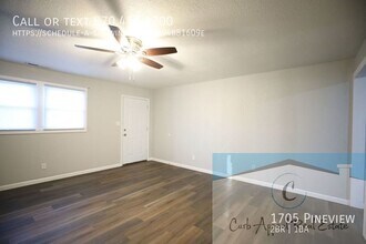 1705 Pineview St in Jonesboro, AR - Building Photo - Building Photo