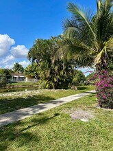 2035 NW 46th Ave in Lauderhill, FL - Building Photo - Building Photo
