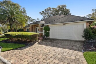 1898 Blue Heron Ln in Jacksonville Beach, FL - Building Photo - Building Photo