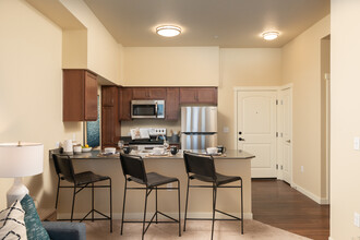 Affinity at Copperleaf 62+ in Aurora, CO - Foto de edificio - Interior Photo