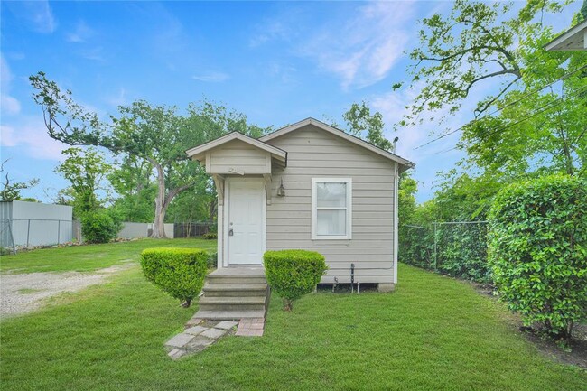 property at 7402 Wileyvale Rd
