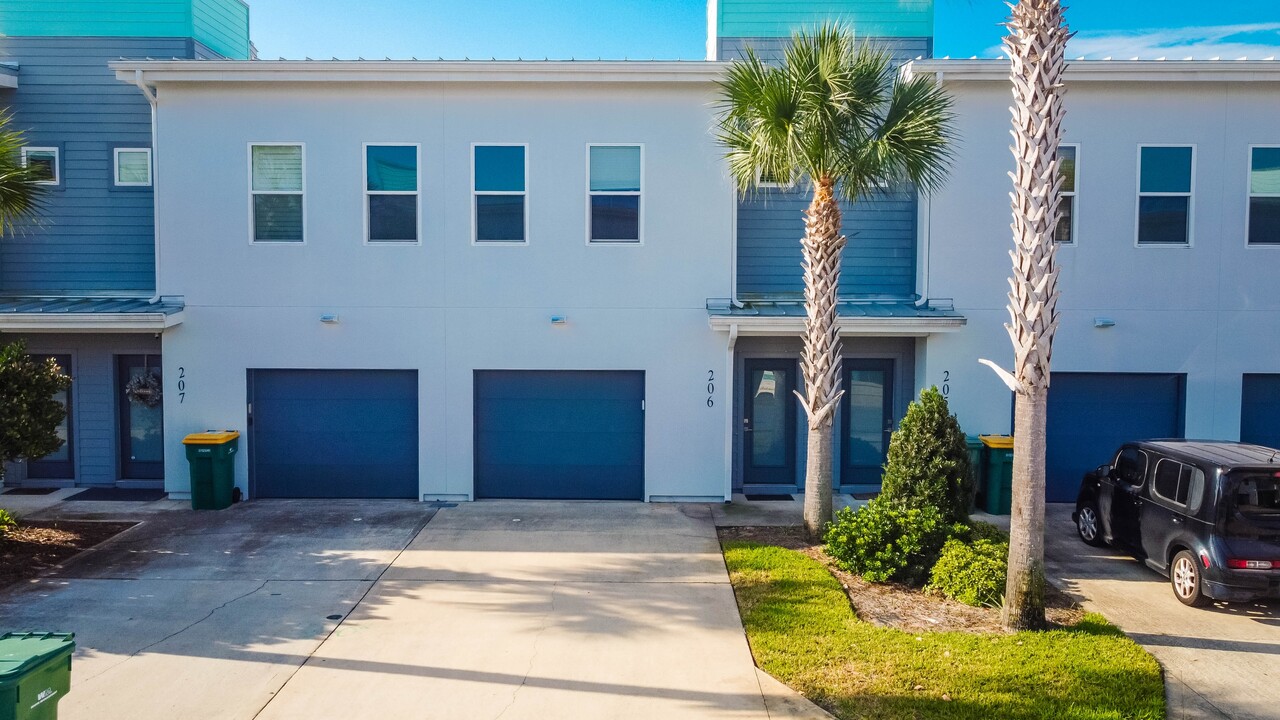340 Bluefish Dr in Fort Walton Beach, FL - Building Photo
