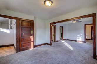 3314 Emerson Ave N, Unit Upper in Minneapolis, MN - Foto de edificio - Building Photo