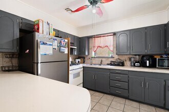 504 V Ave in Del Rio, TX - Building Photo - Building Photo