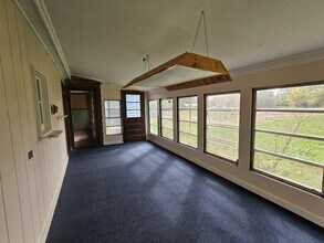 11 Lakeshore Dr in Canandaigua, NY - Foto de edificio - Building Photo