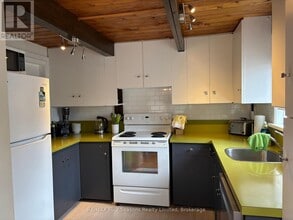 163 Craigleith Rd in Blue Mountains, ON - Building Photo - Building Photo