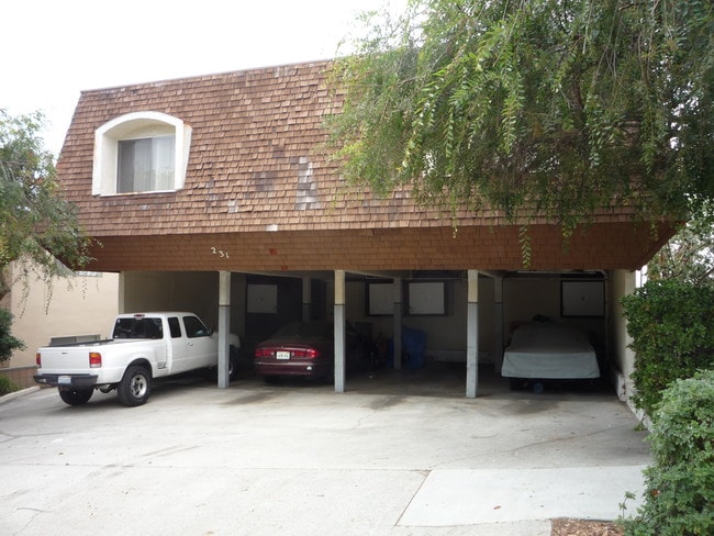 231 Penn St, Unit #5