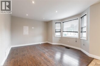 129 E 22nd St in Hamilton, ON - Building Photo - Building Photo