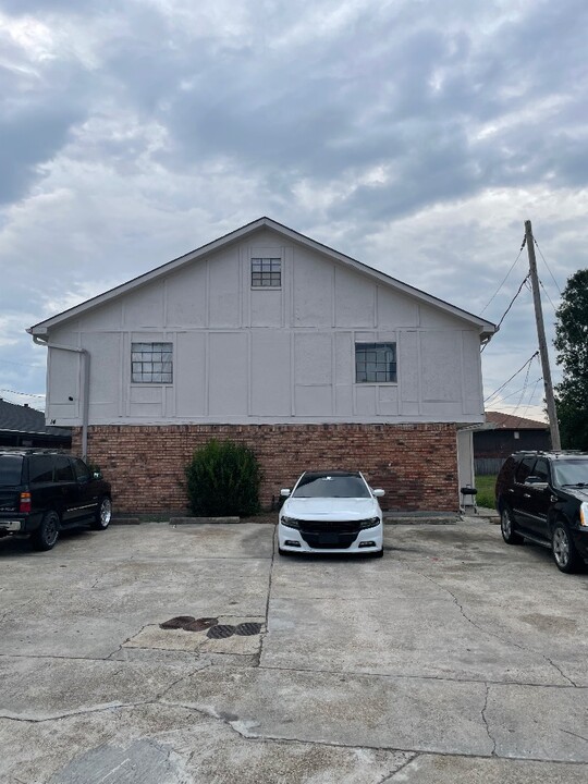 14 Airlie St in Harvey, LA - Building Photo