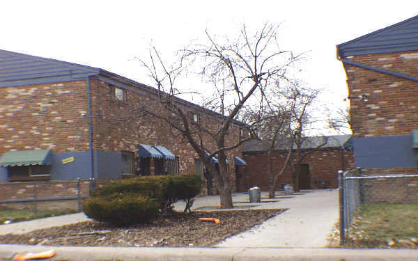 Alton Court in Aurora, CO - Building Photo - Building Photo