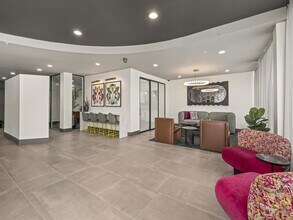 Clinton in Los Angeles, CA - Building Photo - Building Photo