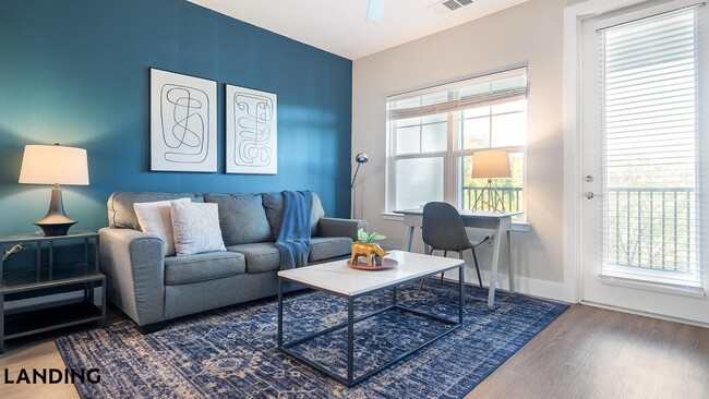 3060 Southcreek Blvd, Unit 9-206