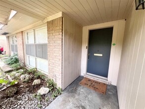 5546 Beechnut St in Houston, TX - Building Photo - Building Photo
