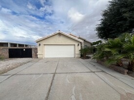 12212 E 39th Way in Yuma, AZ - Building Photo